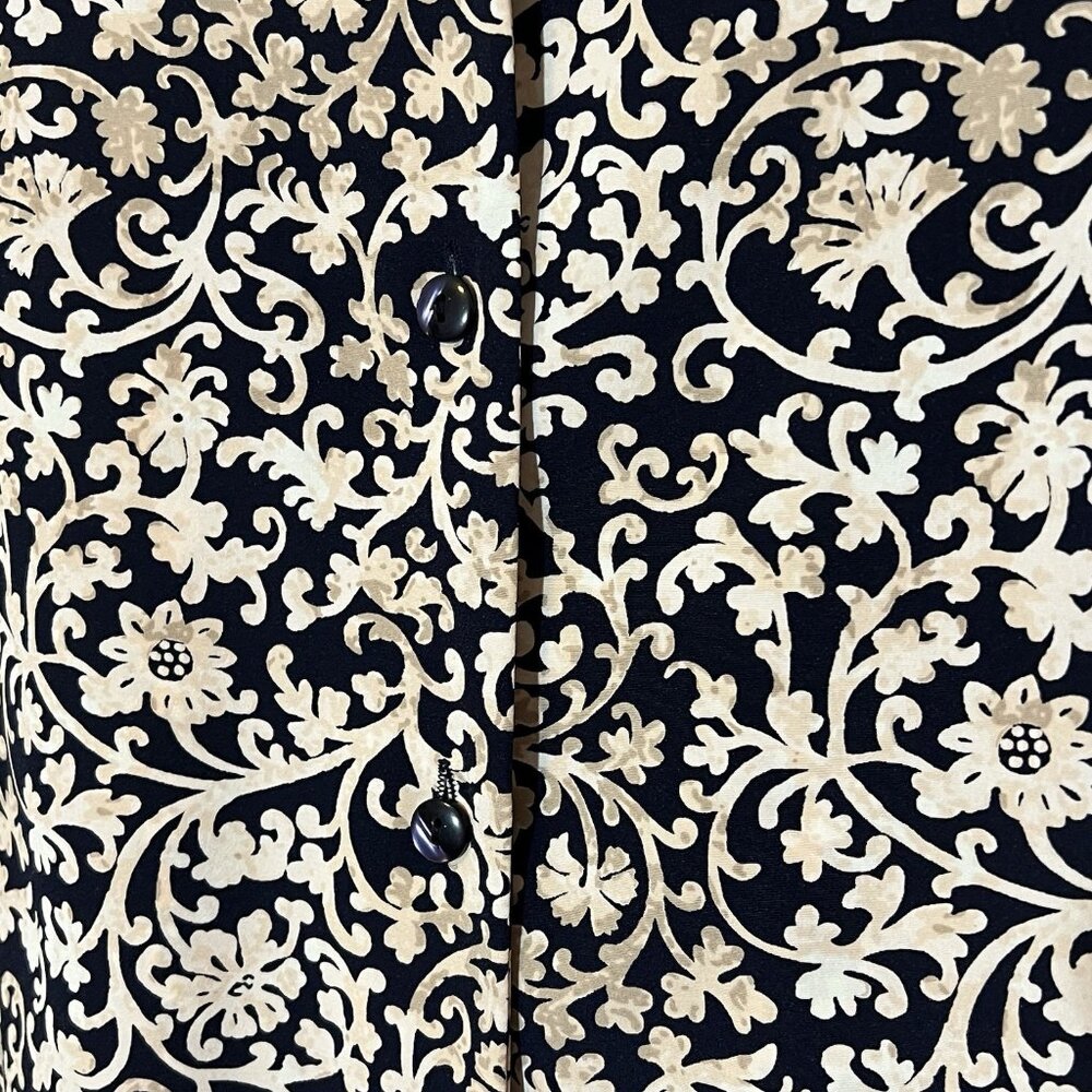 Maggie Barnes Women Blouse Shirt  26W Plus Size 3X Black Floral Button Top - Picture 8 of 9
